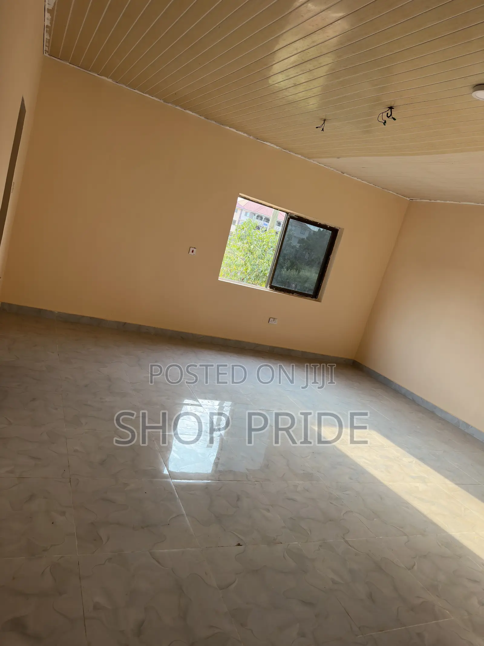1bdrm Room & Parlour in Malejor for rent