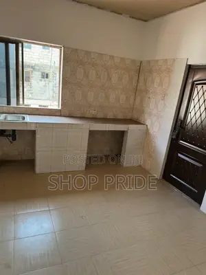 1bdrm Room & Parlour in Malejor for rent