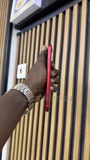 Apple iPhone XR 64 GB Red