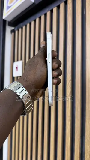 Apple iPhone 13 128 GB White