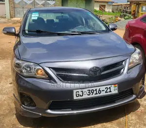Toyota Corolla 2010 Gray