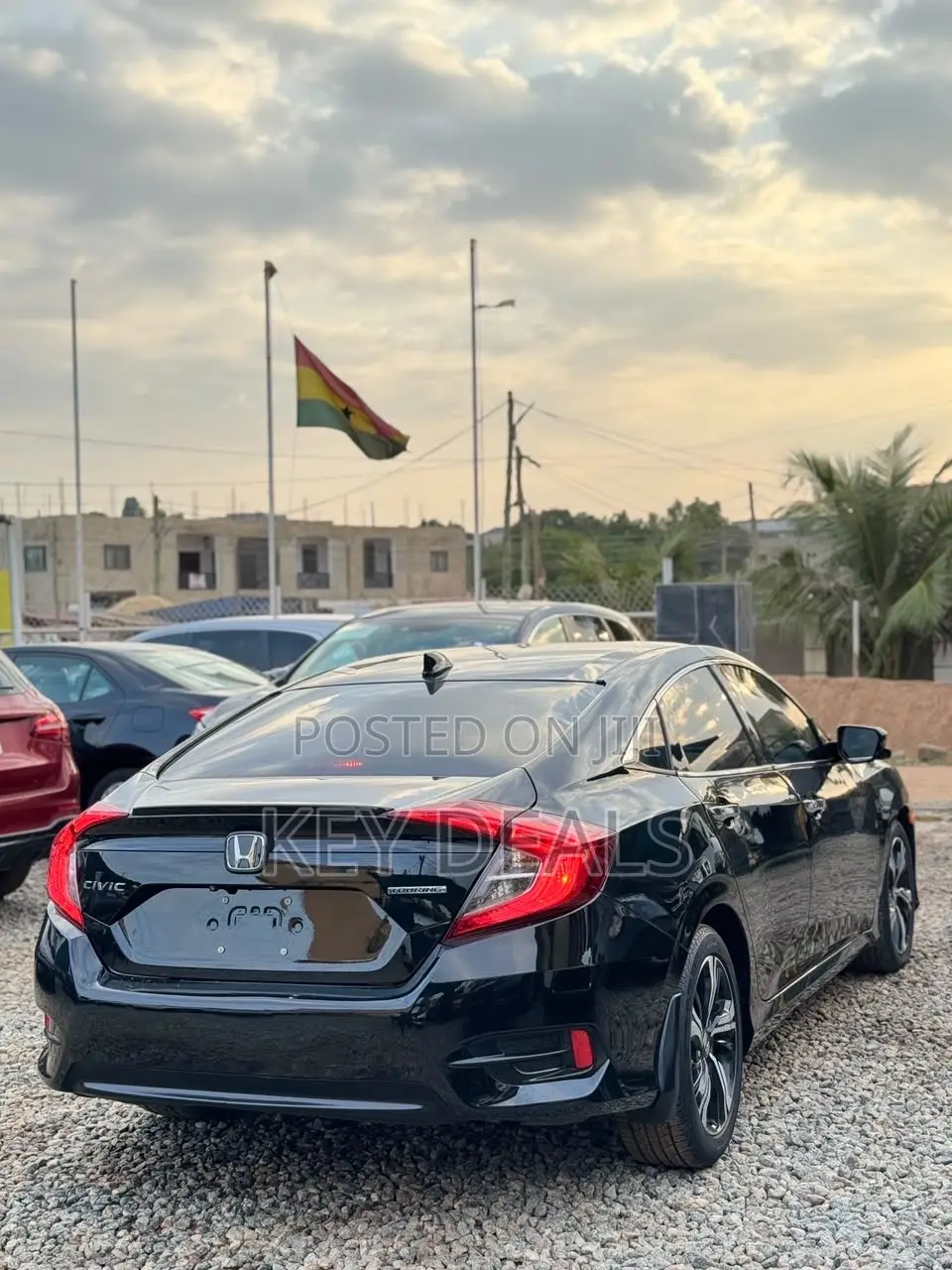Honda Civic Touring 4dr Sedan (1.5L 4cyl) 2016 Black