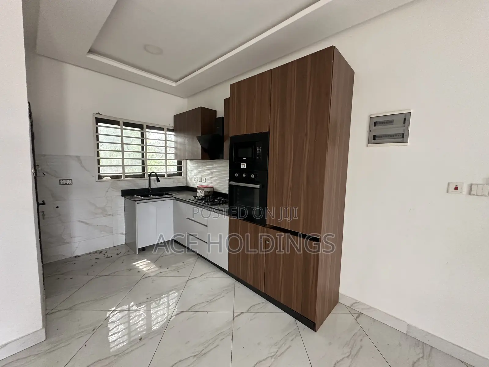 2bdrm Apartment in Adjiringanor, Adjiriganor for rent