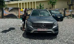 Mercedes-Benz GLC-Class 2018 Gray