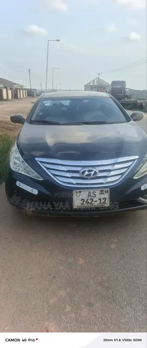 Hyundai Sonata 2011 Black