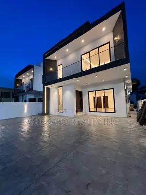 5bdrm Duplex in Estate Prime, Spintex for sale