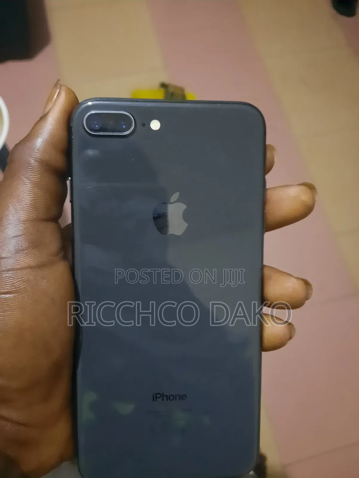 Apple iPhone 8 Plus 64 GB Gray