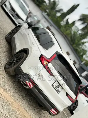 Honda CR-V EX 2WD w/o BSI 2023 White