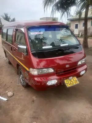 Hyundai H-100 2000