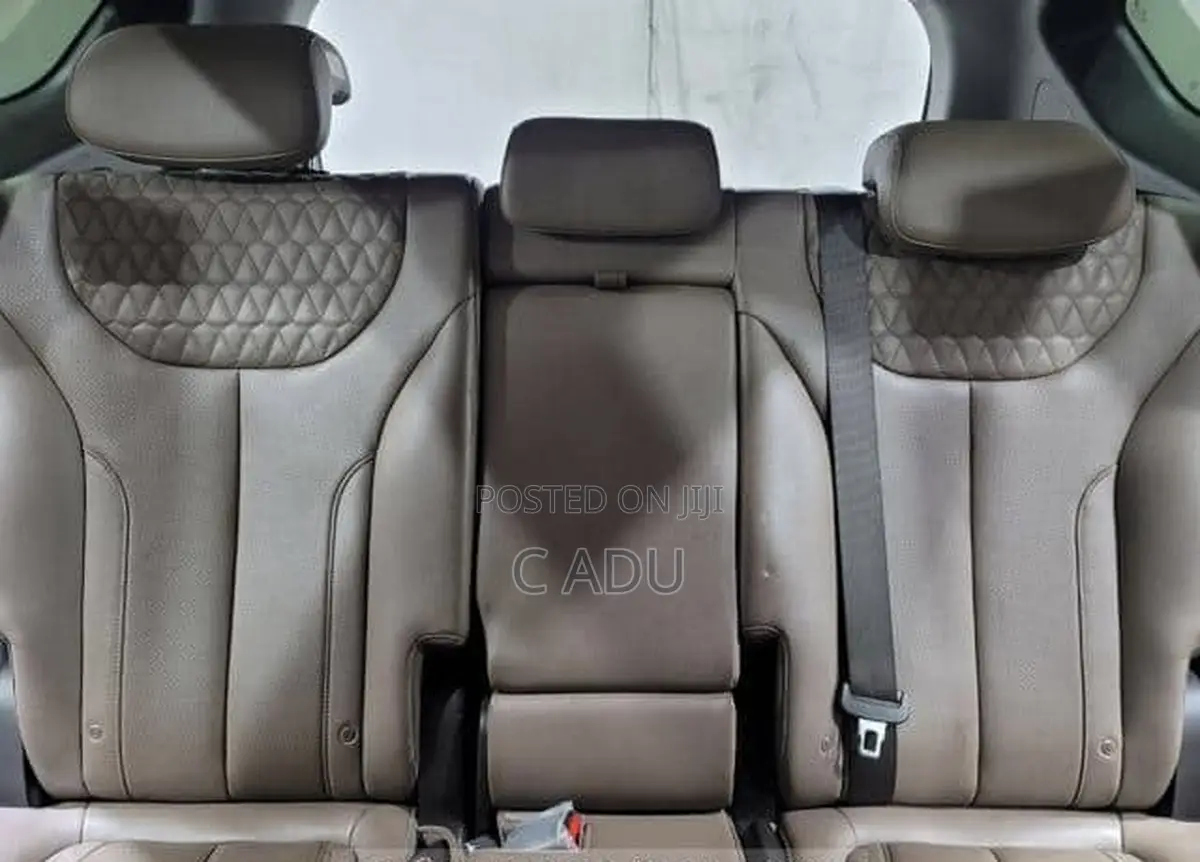 Hyundai Santa Fe 2019 Silver