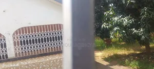 4bdrm Bungalow in Pentecost for rent