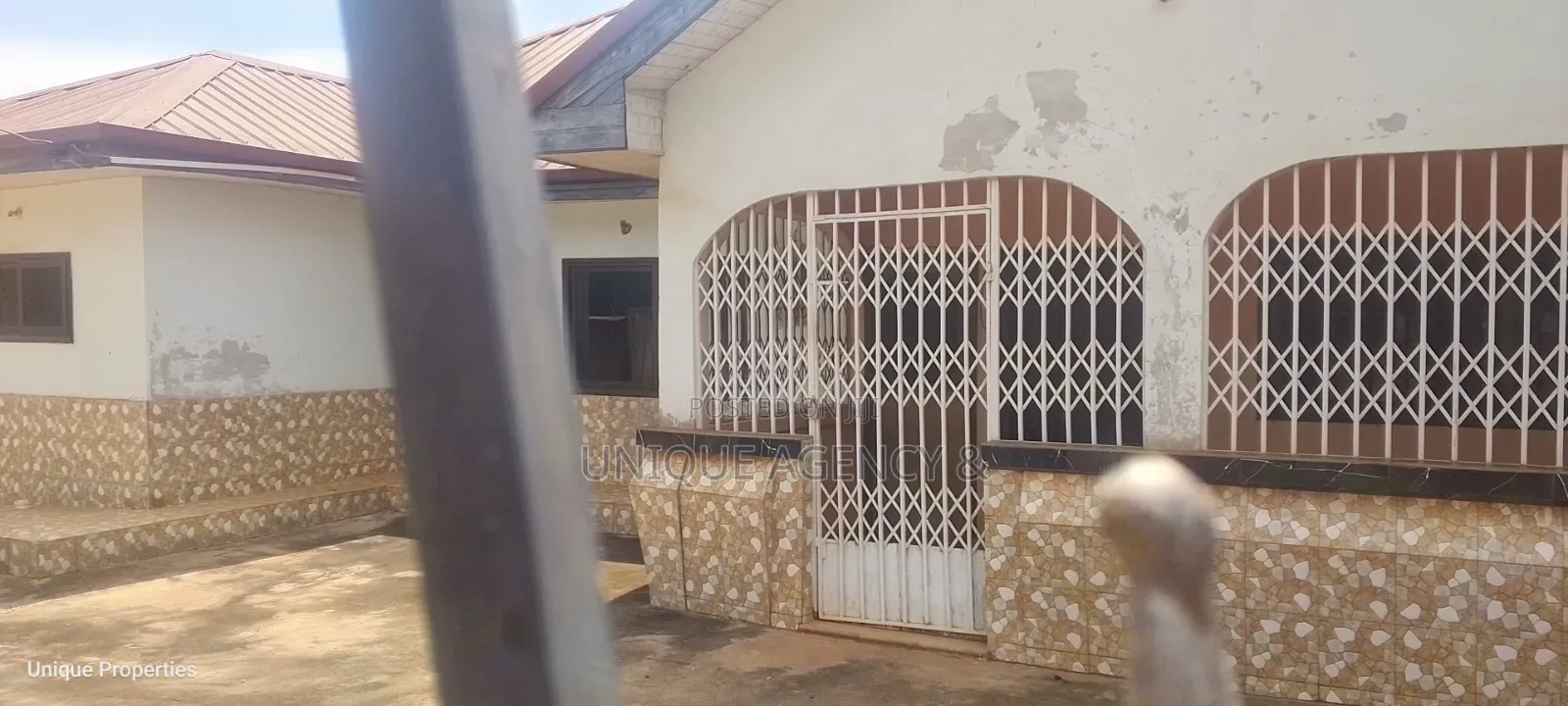 4bdrm Bungalow in Pentecost for rent