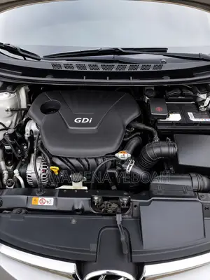 Hyundai Avante 2016 Silver