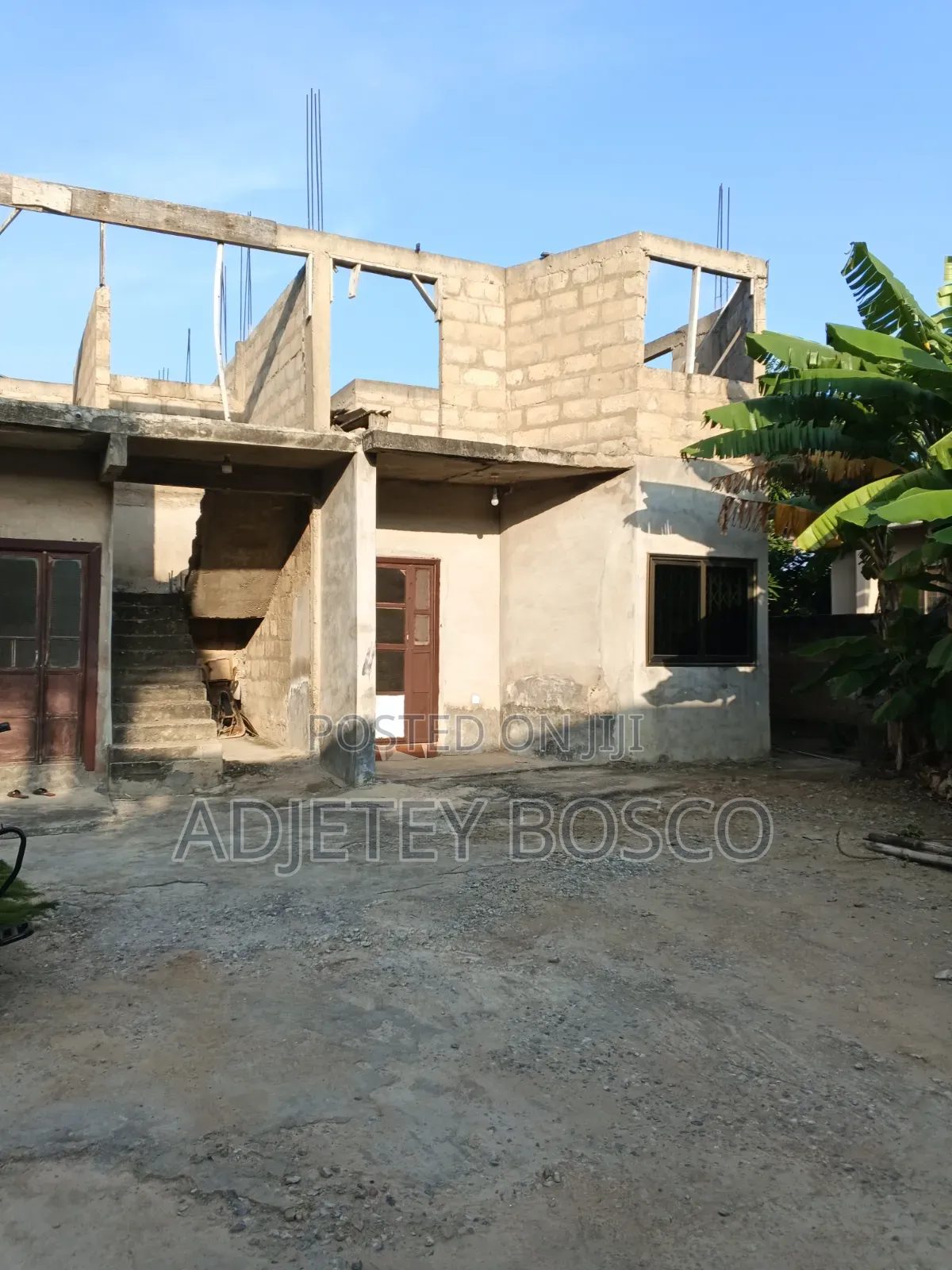 10bdrm House in My Brother, New Town for sale
