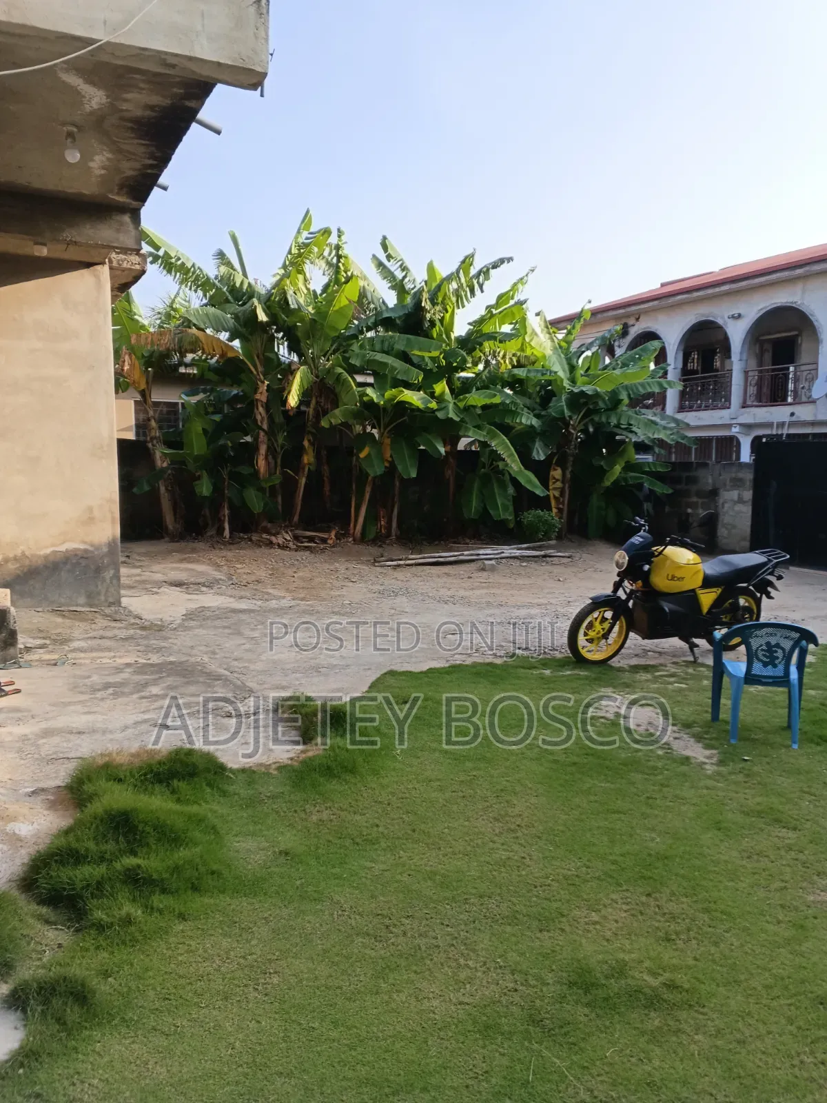 10bdrm House in My Brother, New Town for sale