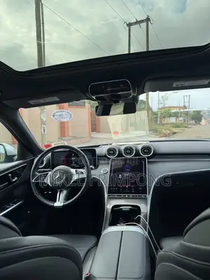 Mercedes-Benz C300 2022 Silver