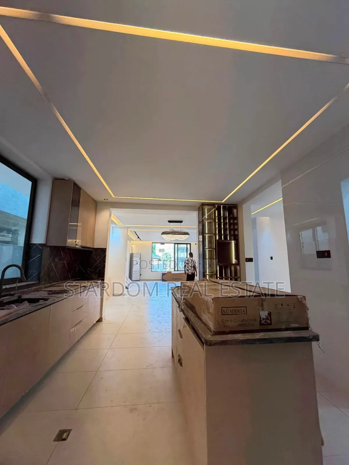 4bdrm Duplex in North Legon for sale