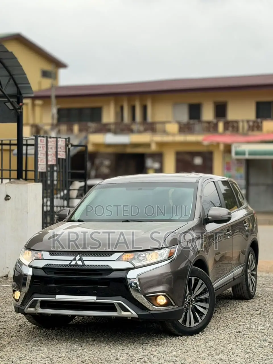 Mitsubishi Outlander 2.4 PHEV AWD 2018 Brown