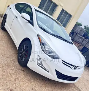 Hyundai Elantra SE Sedan FWD (1.8L 4cyl 6A) 2016 White
