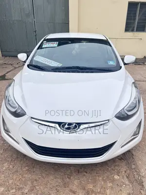 Hyundai Elantra SE Sedan FWD (1.8L 4cyl 6A) 2016 White