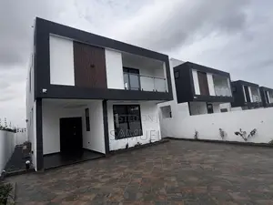 5bdrm Duplex in Manet Junction for sale