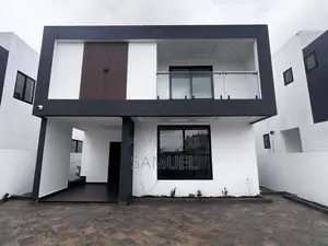 5bdrm Duplex in Manet Junction for sale