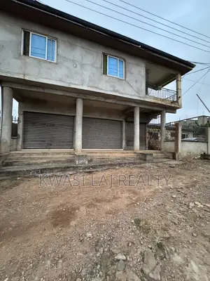 9bdrm House in Redtop, Weija for sale