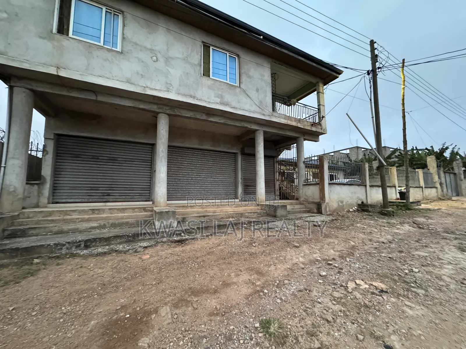 9bdrm House in Redtop, Weija for sale