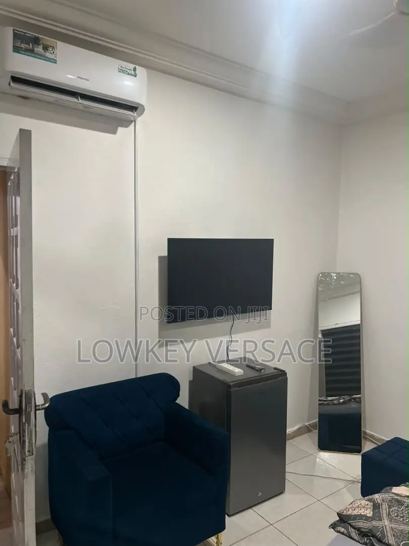 Furnished Room + DSTV+ Starlink + Generator + Self Catering(Kitchen)
