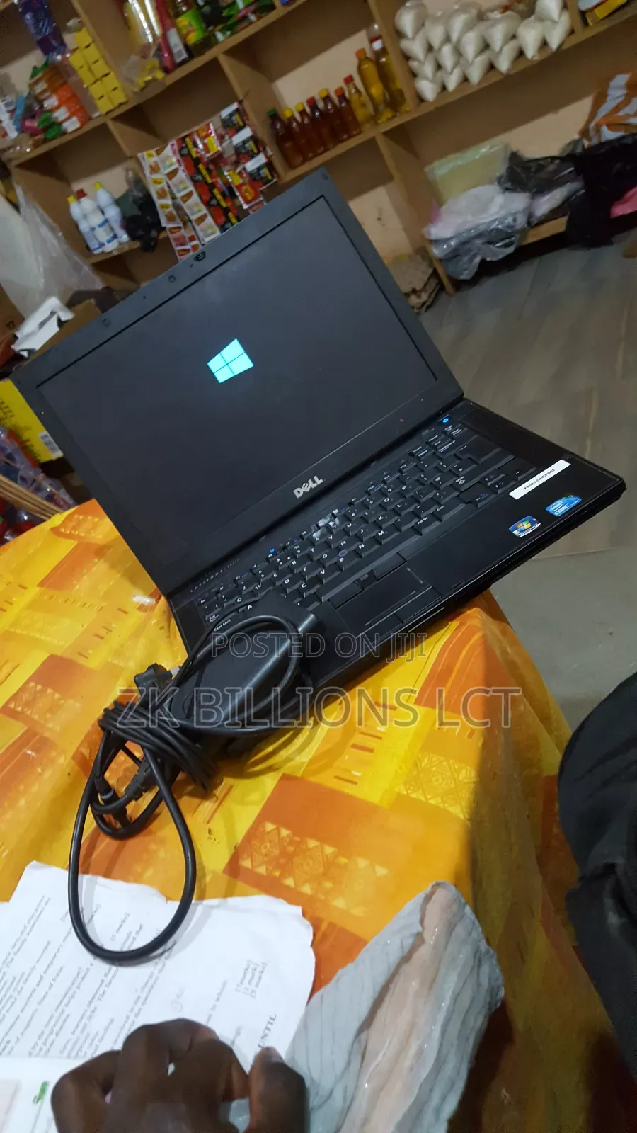 Laptop Dell XPS 17 9700 6GB Intel Core i5 HDD 500GB