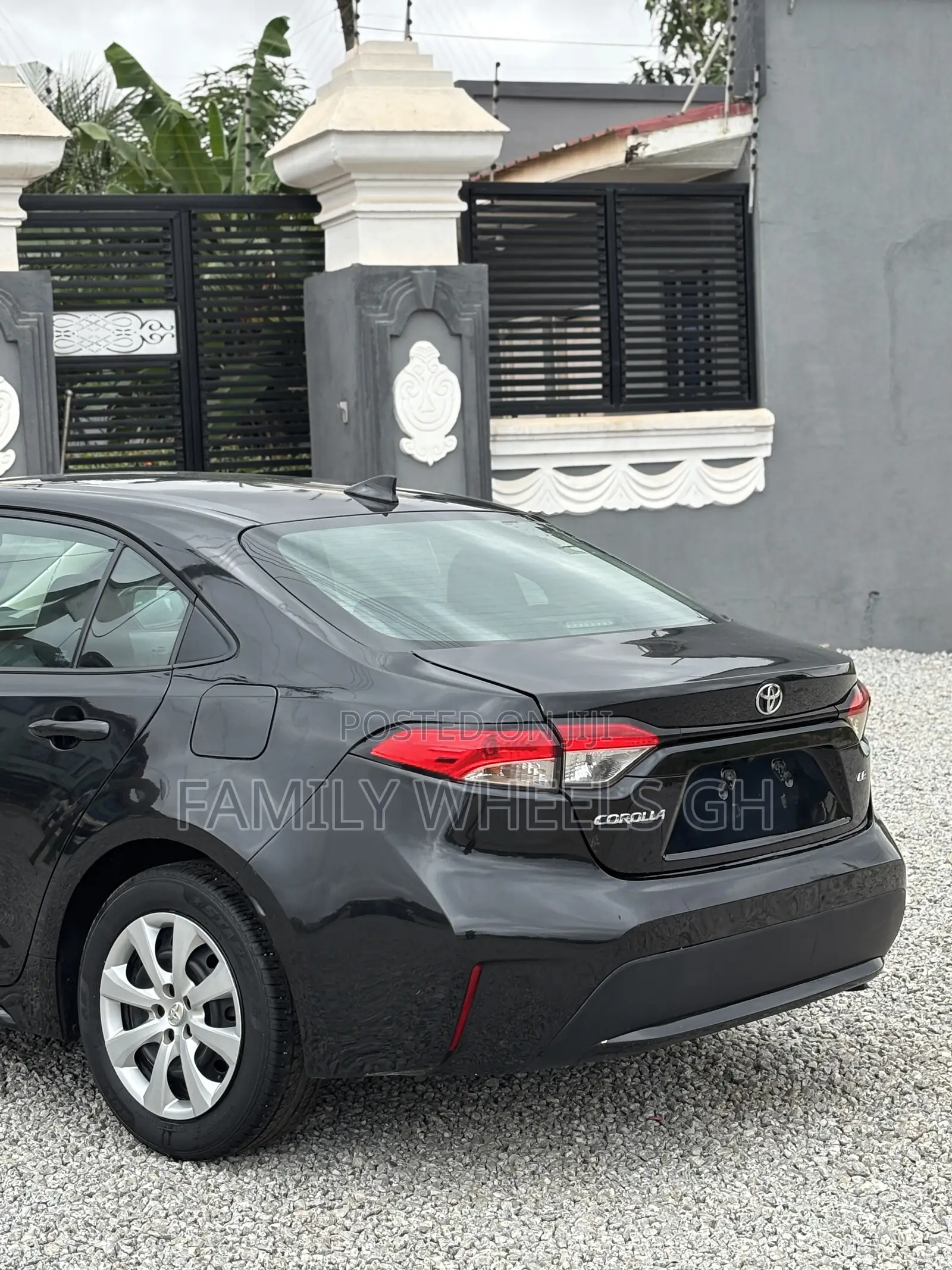 Toyota Corolla LE 2021 Black