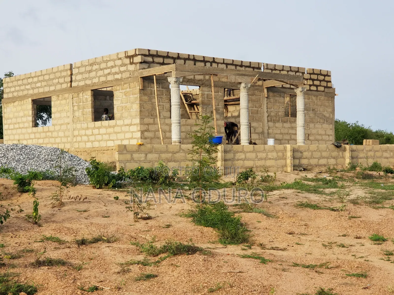 2bdrm House in Elvia Properties, Effutu Municipal for sale