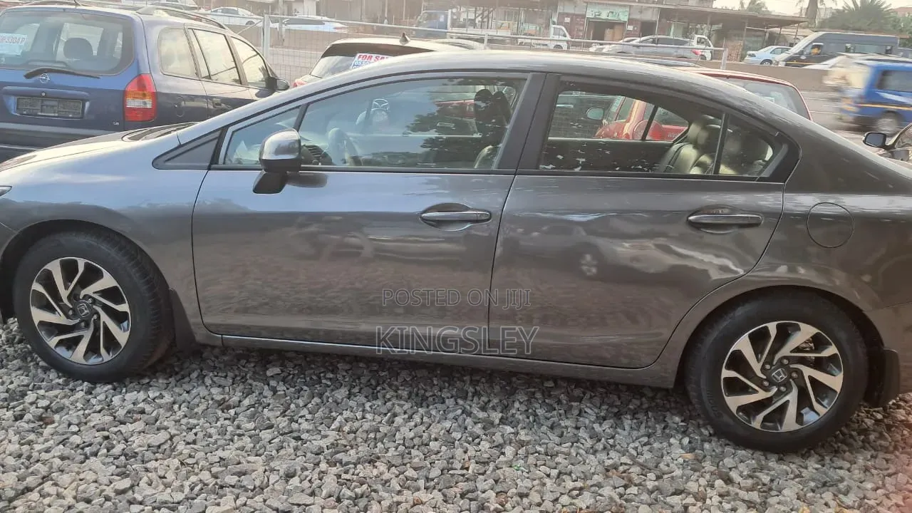 Honda Civic 2012 Gray