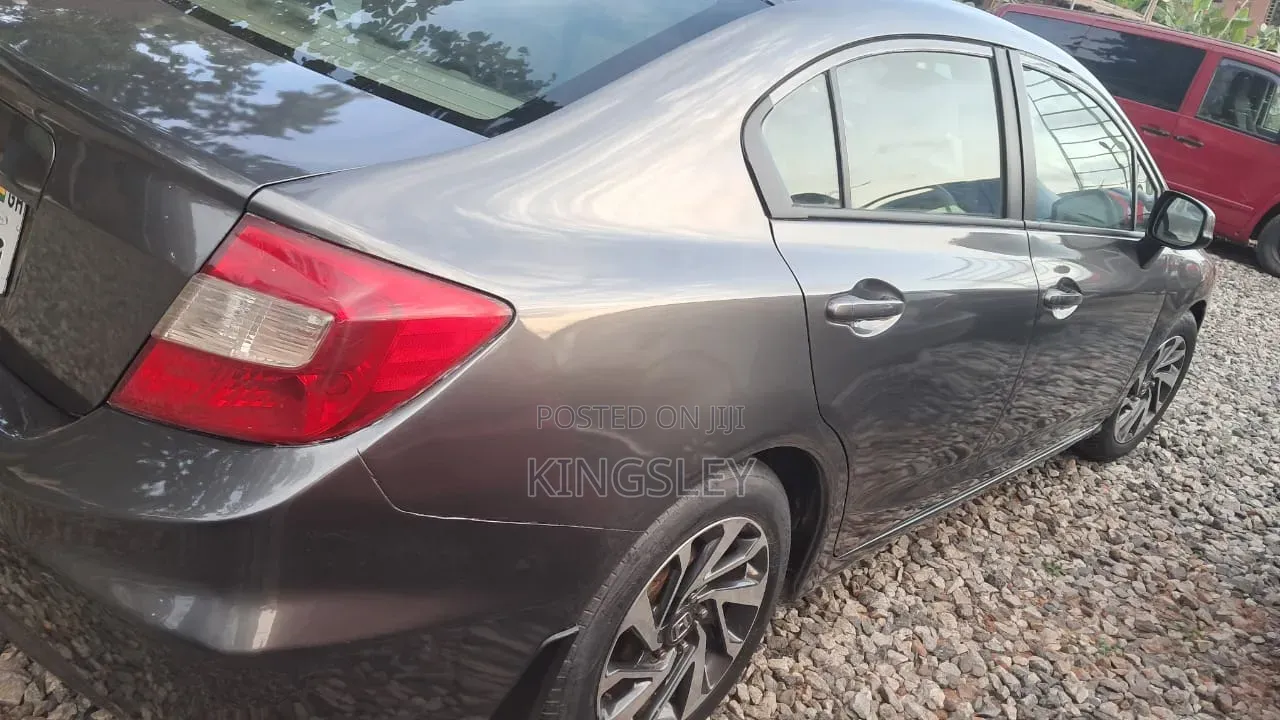 Honda Civic 2012 Gray