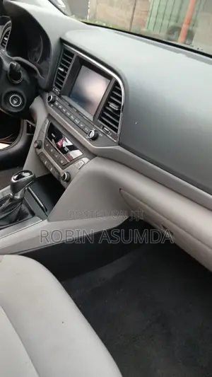 Hyundai Elantra 2018 Black