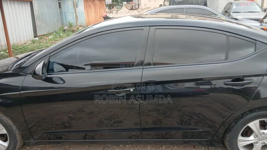 Hyundai Elantra 2018 Black