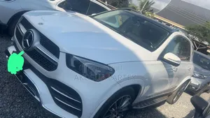 Mercedes-Benz GLE-Class 2021 White