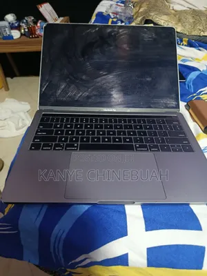 Laptop Apple MacBook Pro 8GB Apple M1 Pro HDD+SSD 512GB