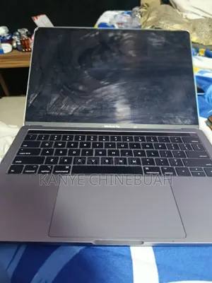 Laptop Apple MacBook Pro 8GB Apple M1 Pro HDD+SSD 512GB