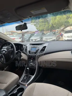Hyundai Elantra 2015 White