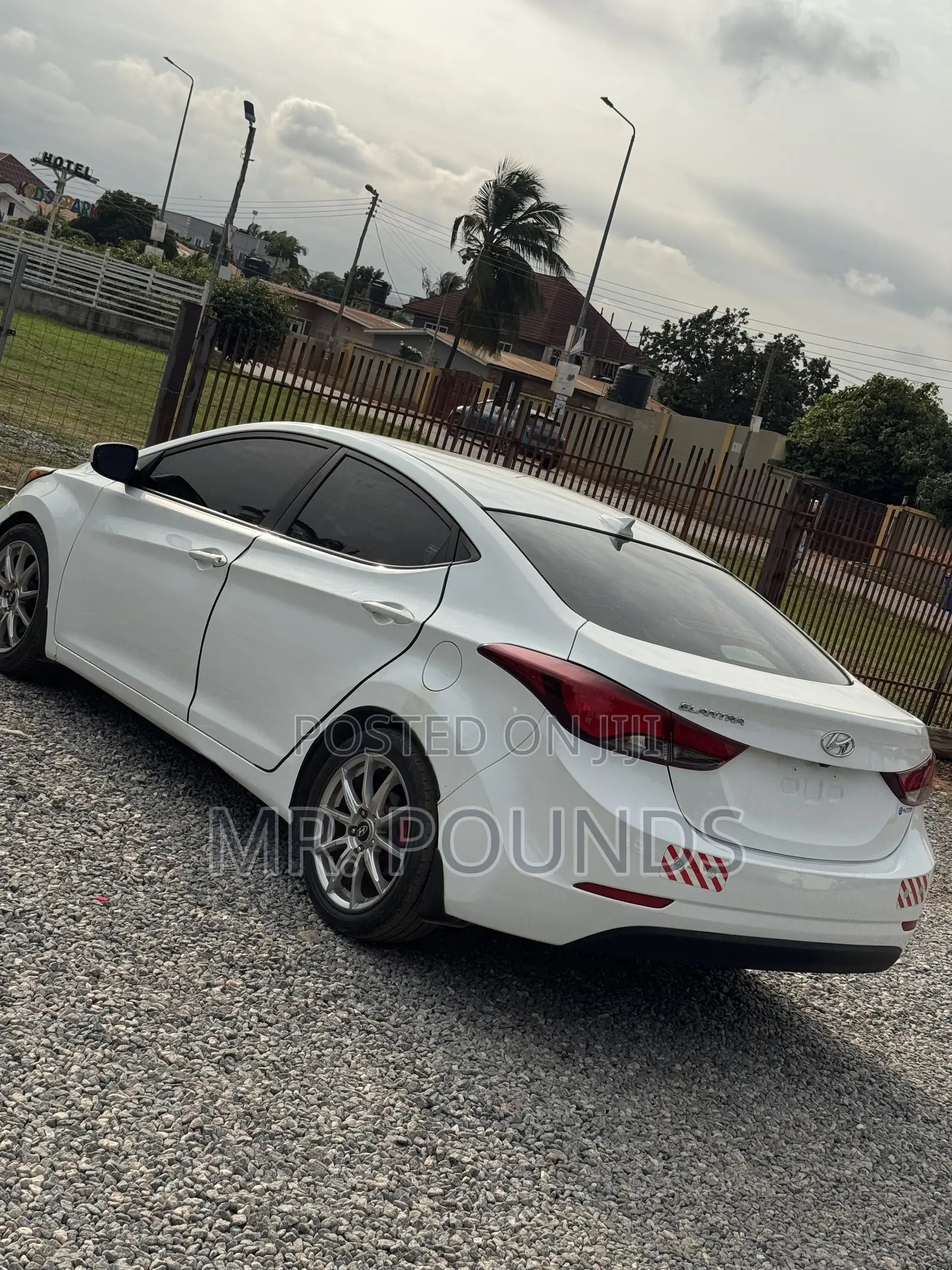 Hyundai Elantra 2015 White