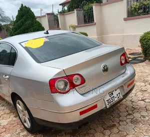 Volkswagen Passat 2.0T FSi Sportline Tiptronic 2010 Silver