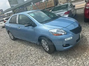 Toyota Belta 2010 Blue