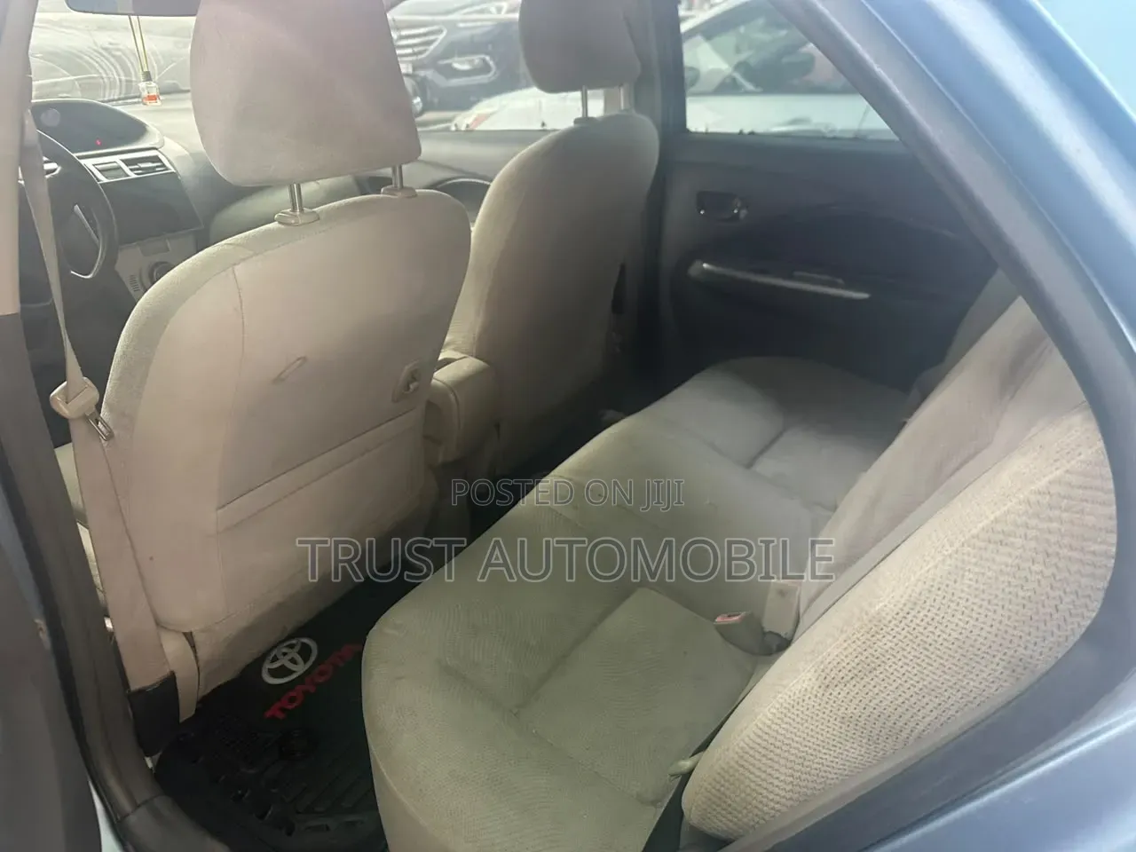 Toyota Belta 2010 Blue