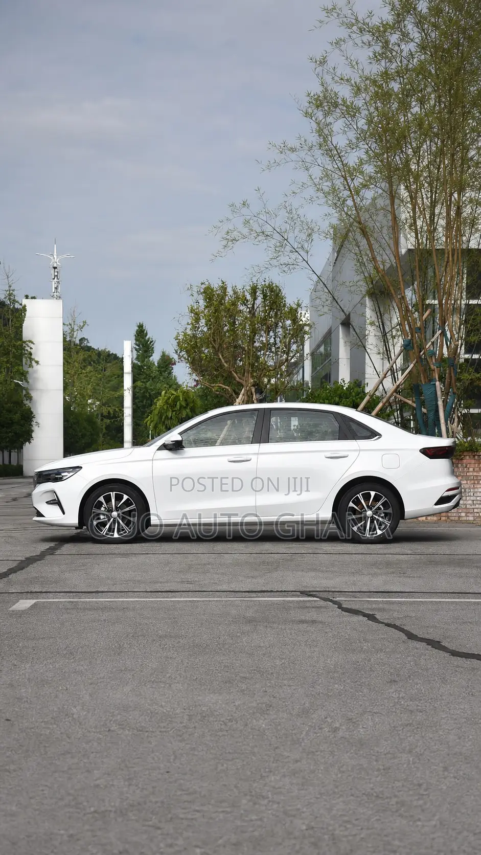 Geely Emgrand EC7 2025 White