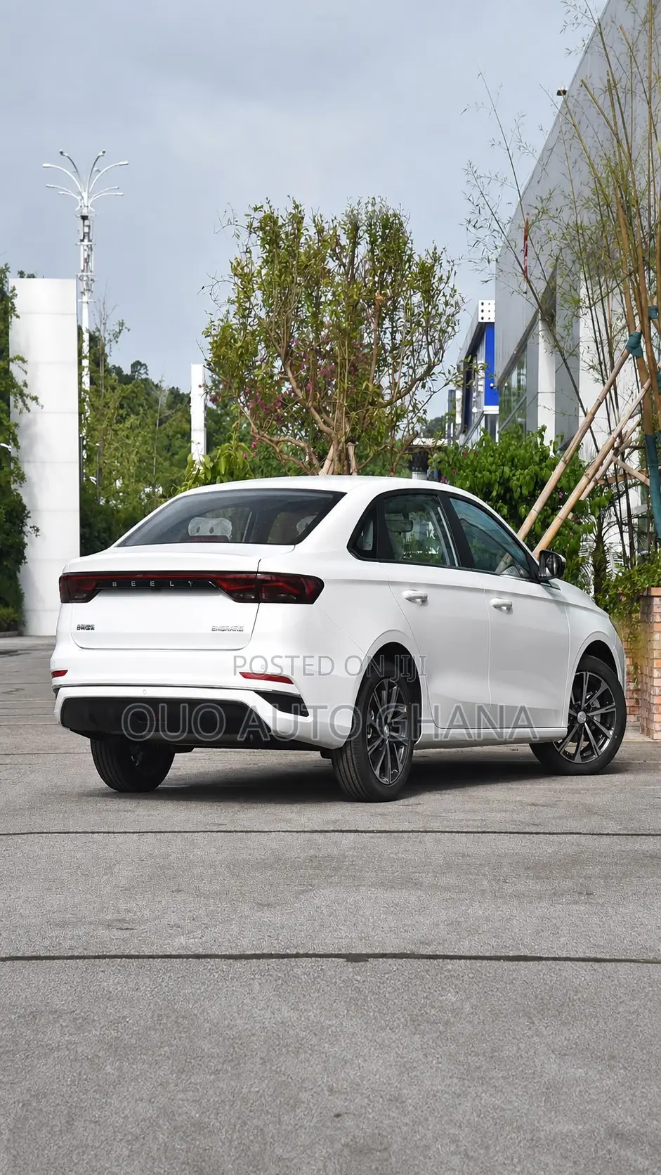 Geely Emgrand EC7 2025 White