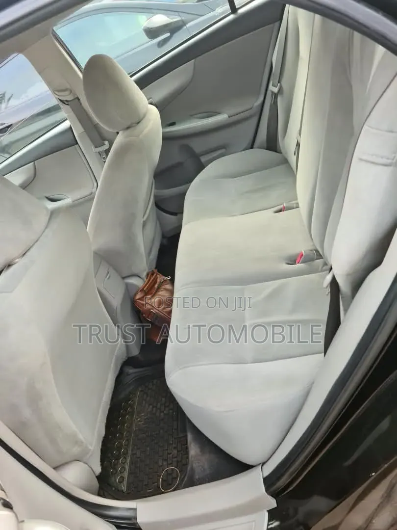 Toyota Corolla 2013 Black