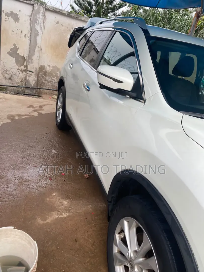 Nissan Rogue 2016 White