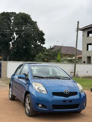 Toyota Yaris 2010 Blue