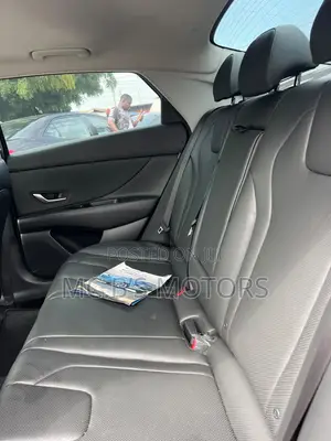 Hyundai Elantra 2025 Black